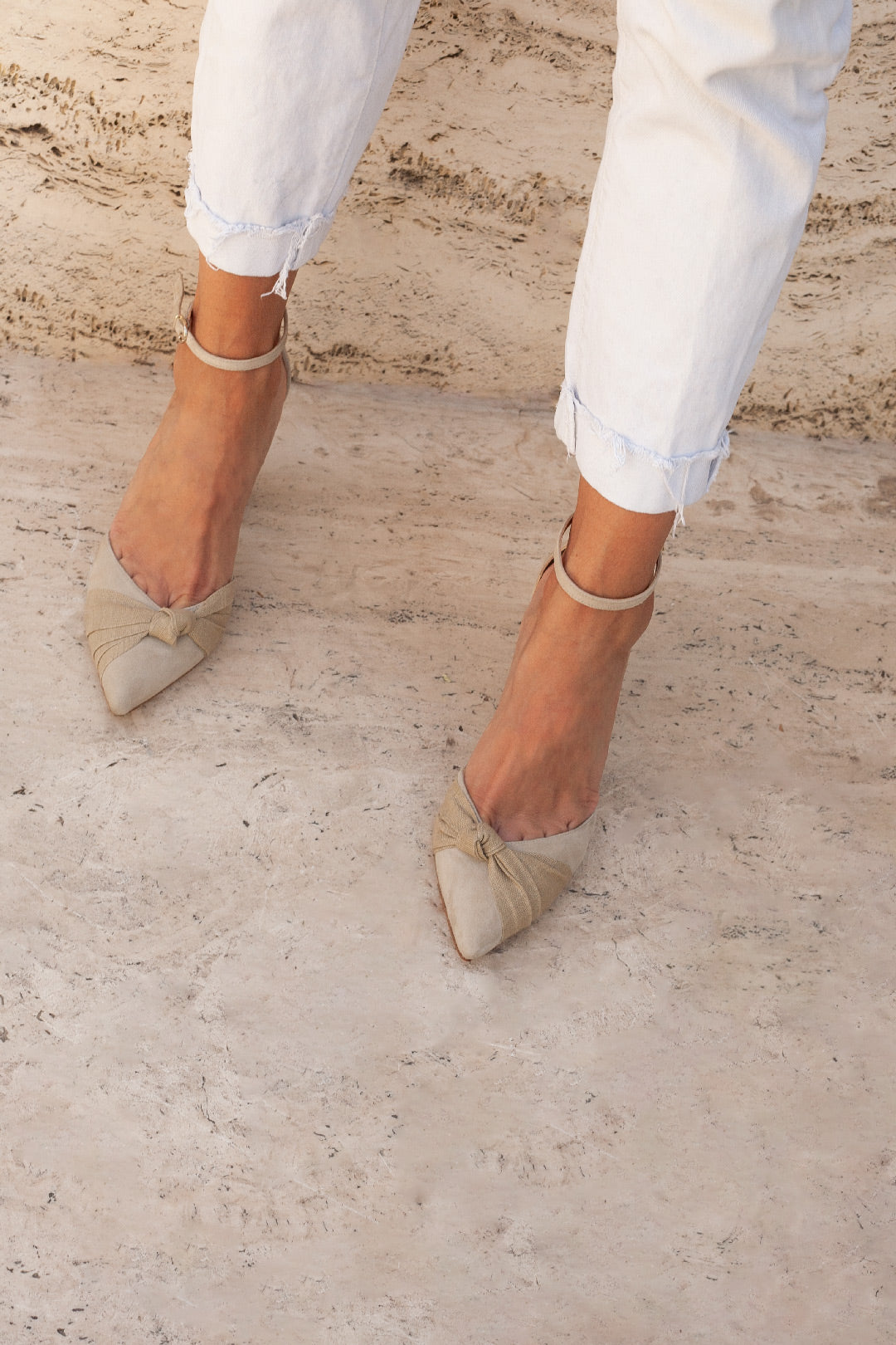 zapatos con pulsera