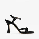 sandalias negras de tacón trapecio