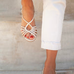Sandalias blancas para novia perfectas para las tendencias de boda y novia de 2024