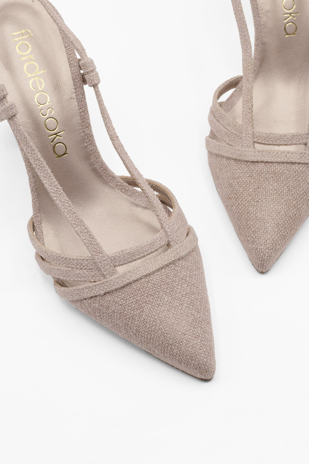 zapatos beige