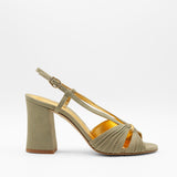 sandalias con detalle