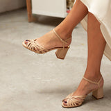 sandalias con tiras