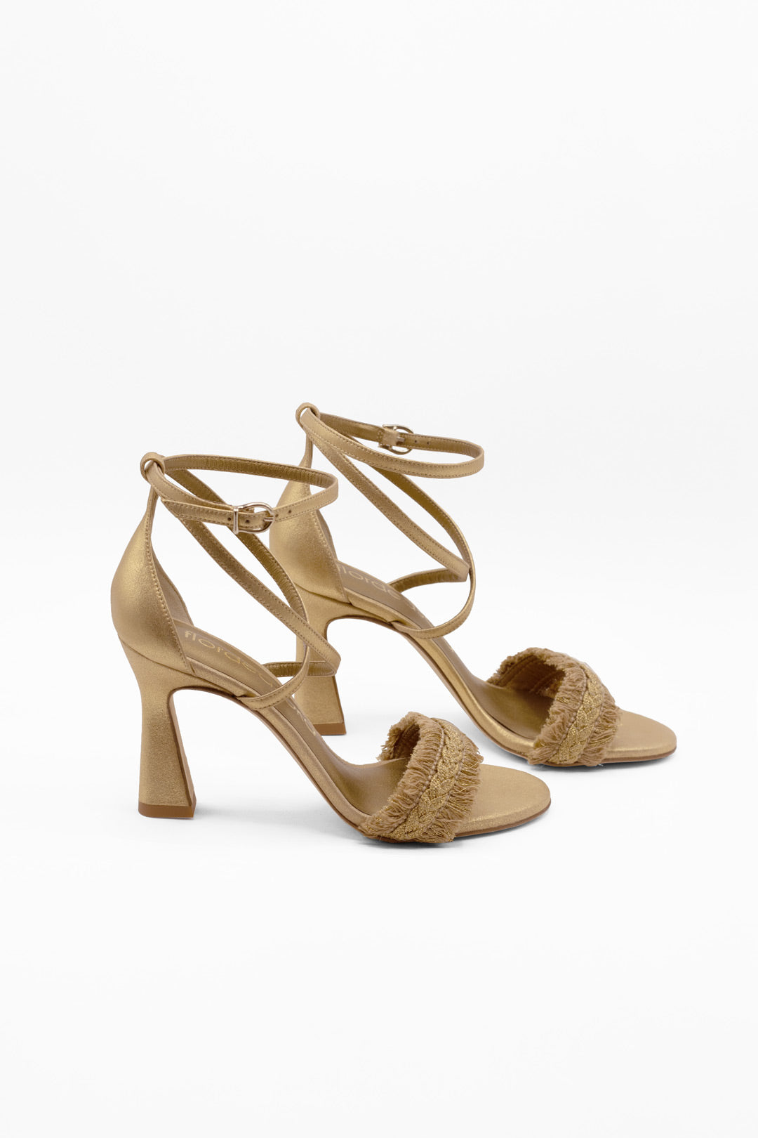 sandalias tiras cruzadas