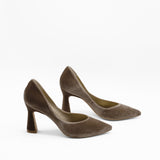 zapatos cerrados de tacón