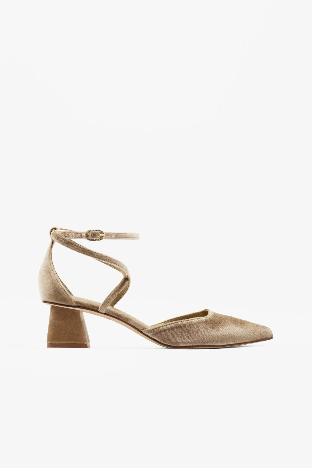 zapatos marrones para novia