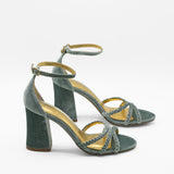 sandalias trenzadas de terciopelo