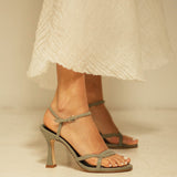 sandalias de ante grabado verde