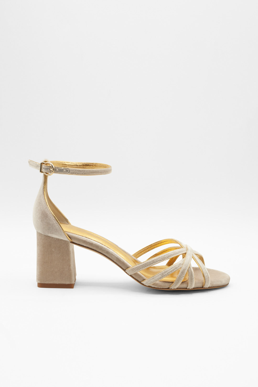 Sandalias elegantes cómodas de novia blancas de terciopelo