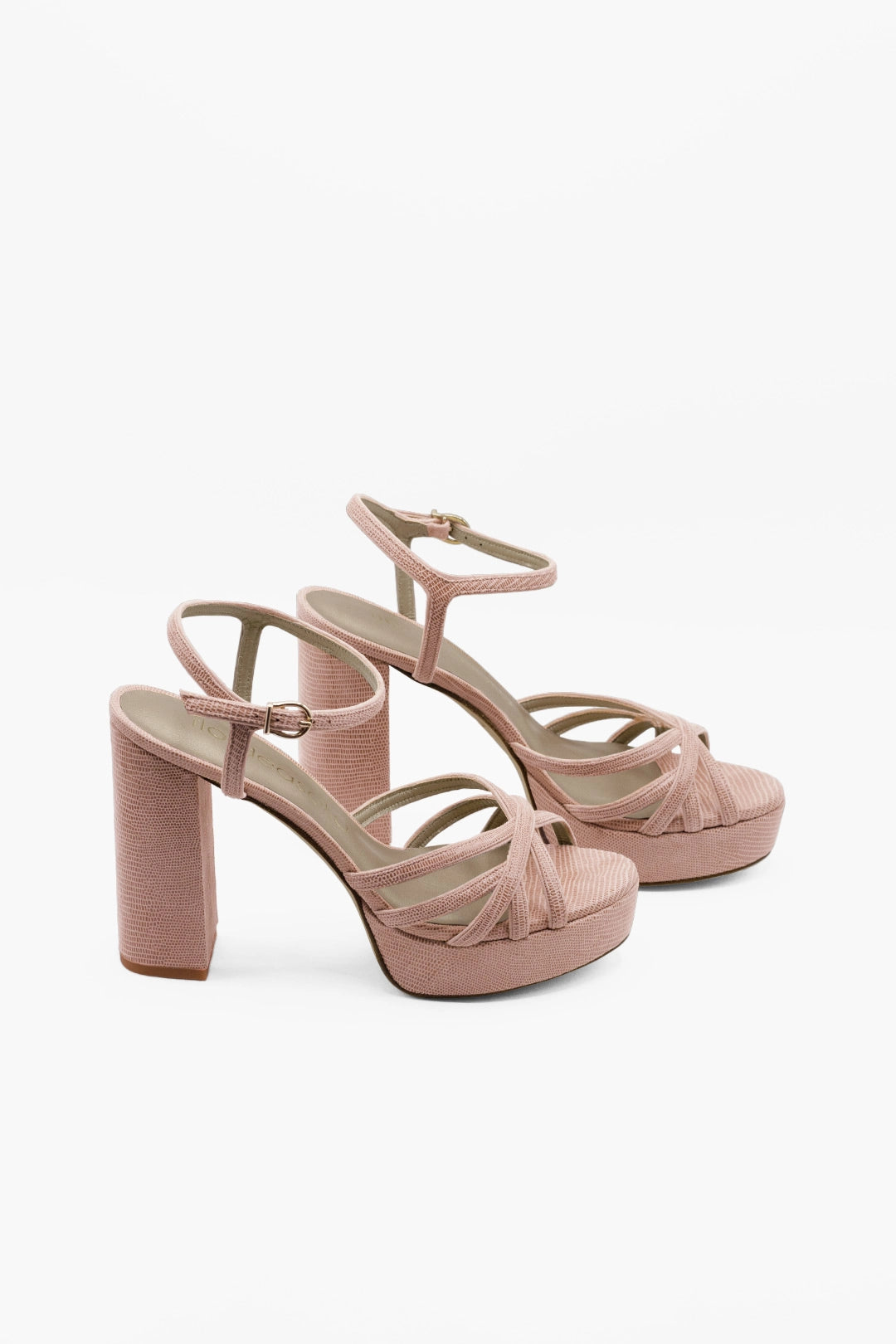 sandalia rosa con plataforma para invitada