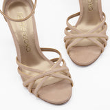 sandalias con tiras