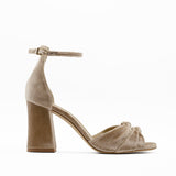sandalias marrones para novia