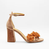 sandalias con flores para invitada