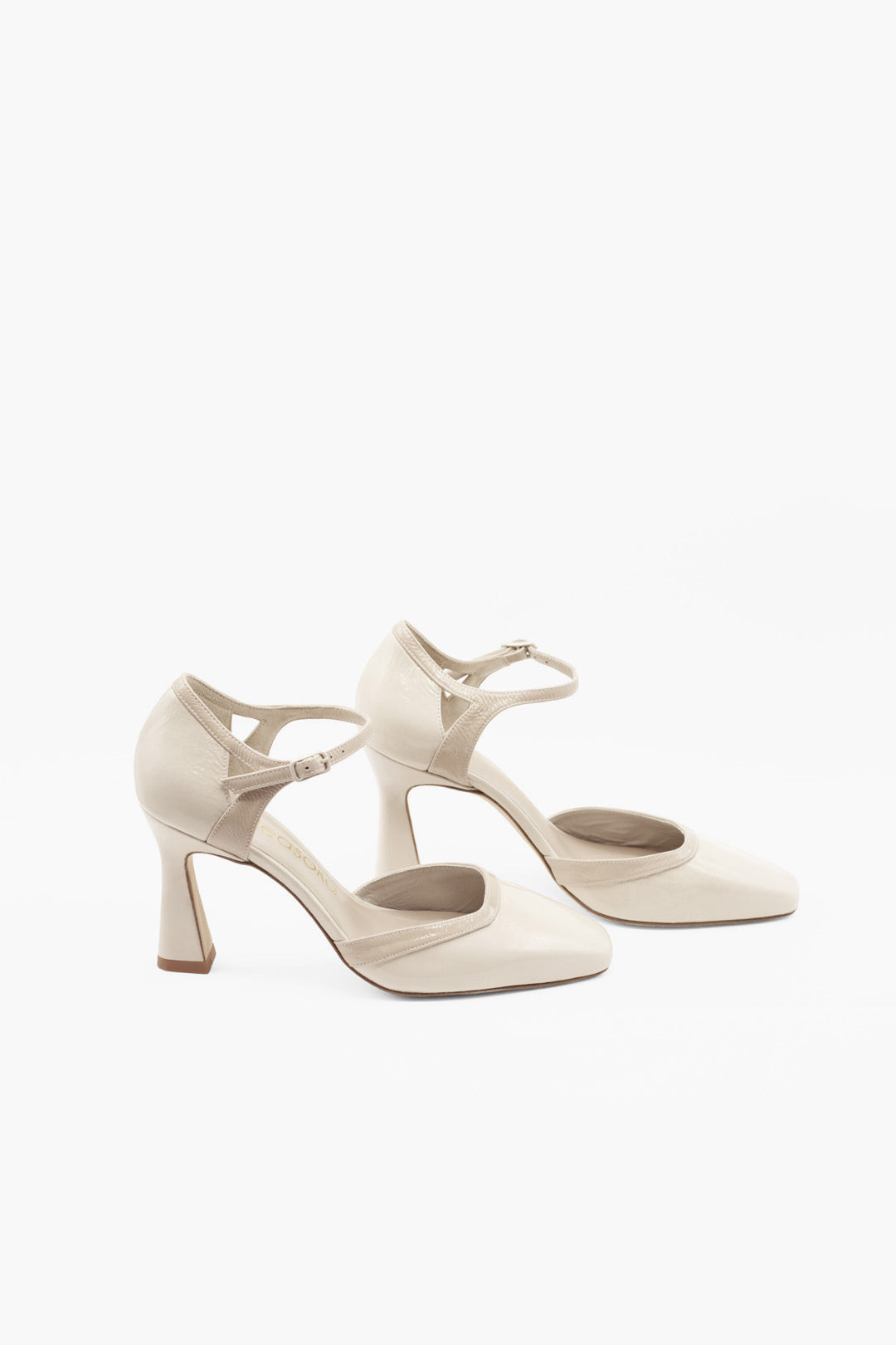 zapatos de punta cuadrada