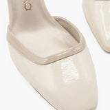 zapatos beige