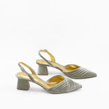 zapatos en punta de terciopelo