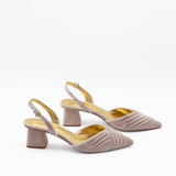 zapatos cerrados en color rosa ideales para novias