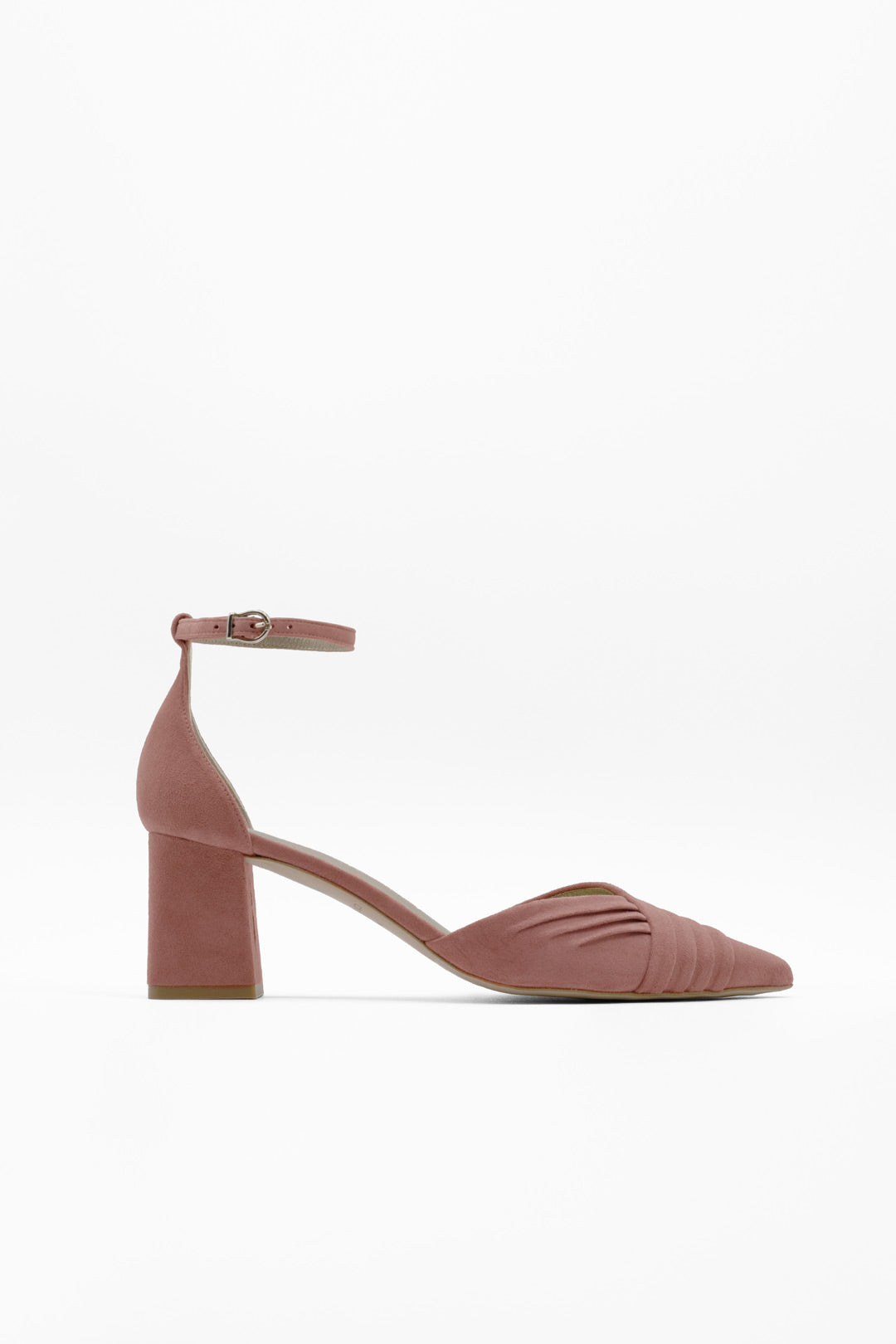 zapatos con pulsera