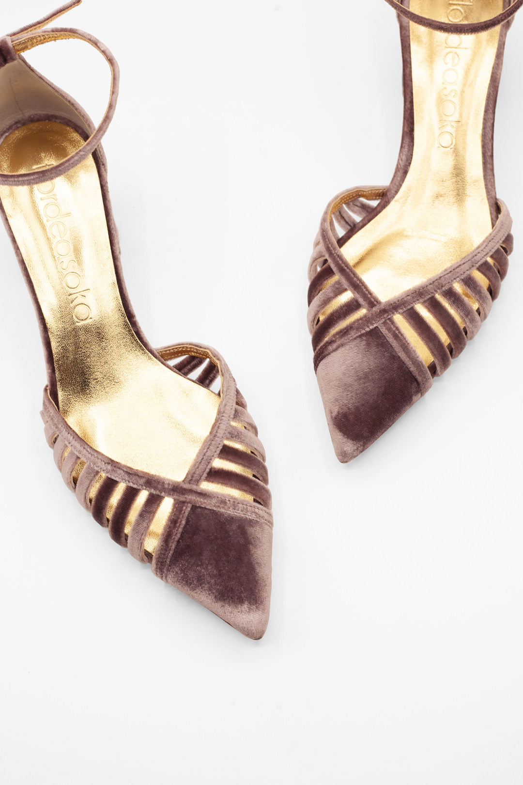 zapatos de terciopelo