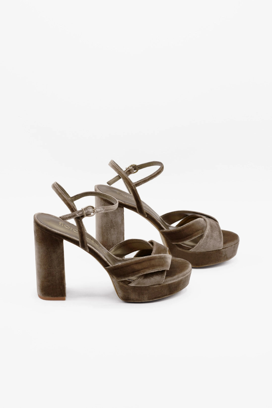 sandalias de tacón alto