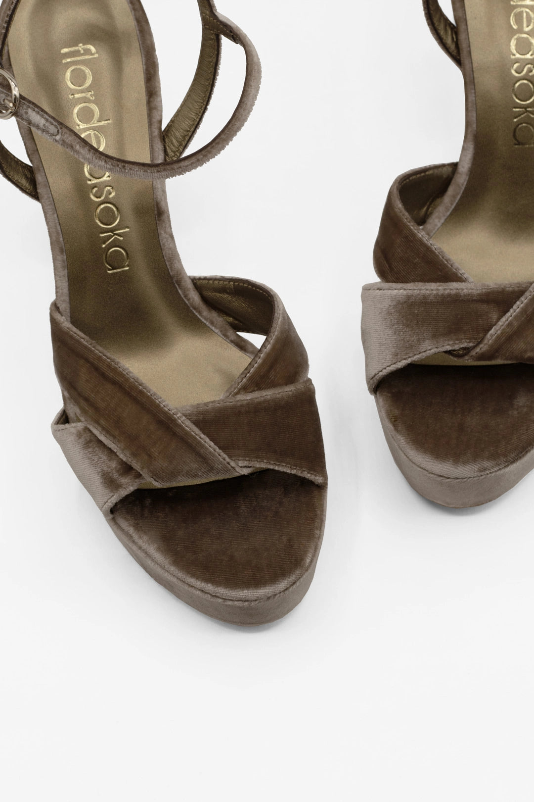 sandalias de tacón bloque para invitada