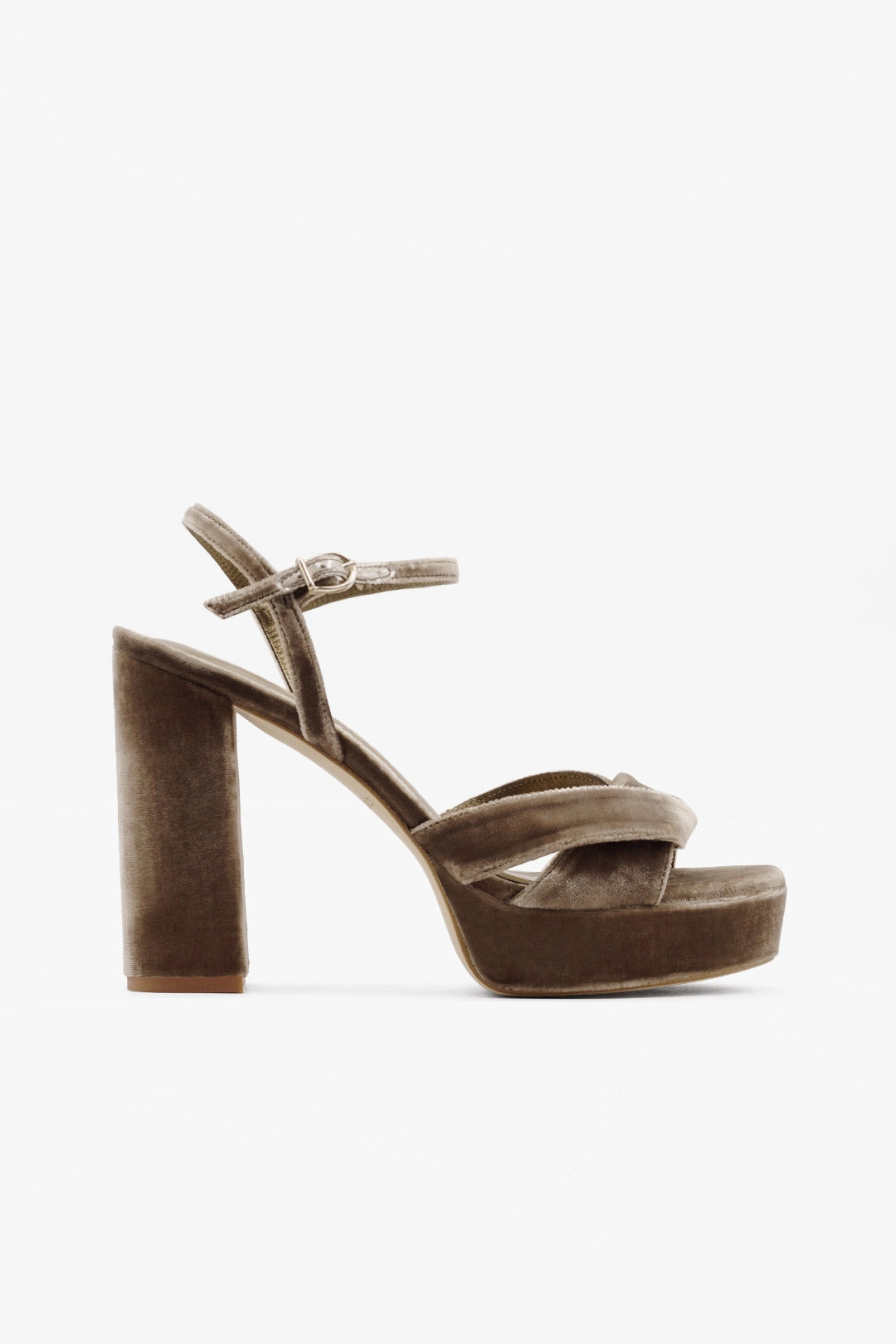 sandalias con pulsera