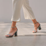 HILARIA 9 AQUA