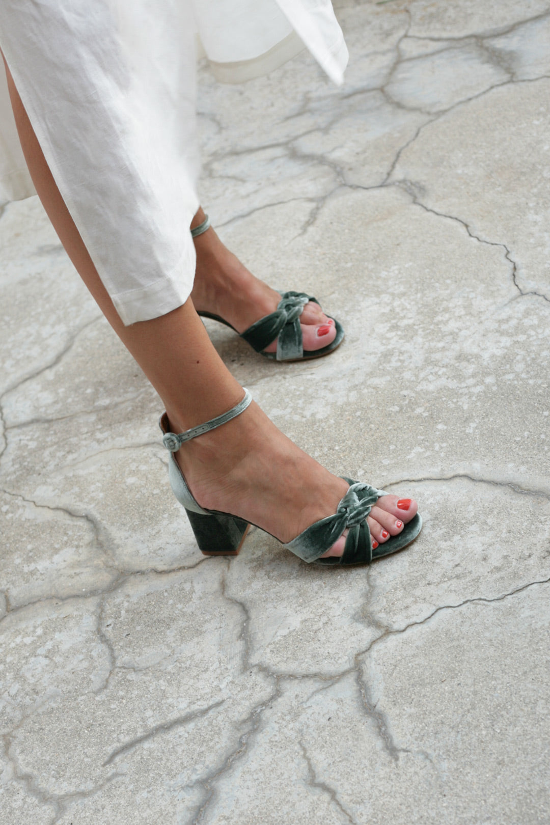 sandalias con pulsera