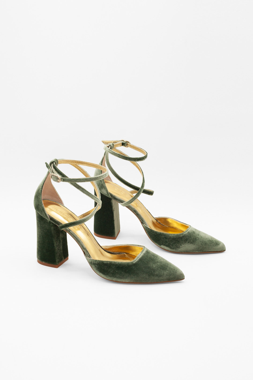 zapatos con tacón cómodo para novias