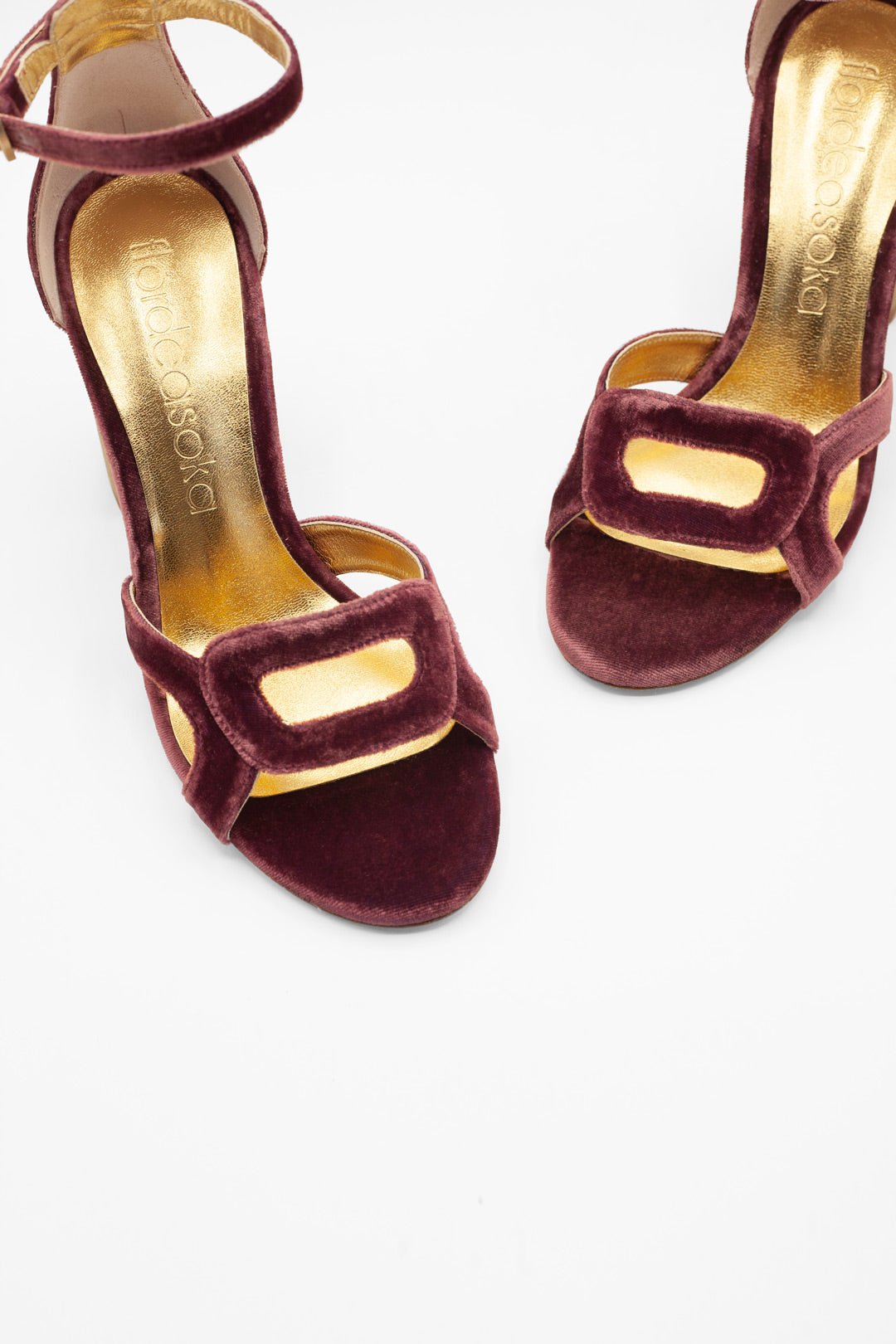 sandalias con deltalle delantero únicas y especiales para novias invitadas