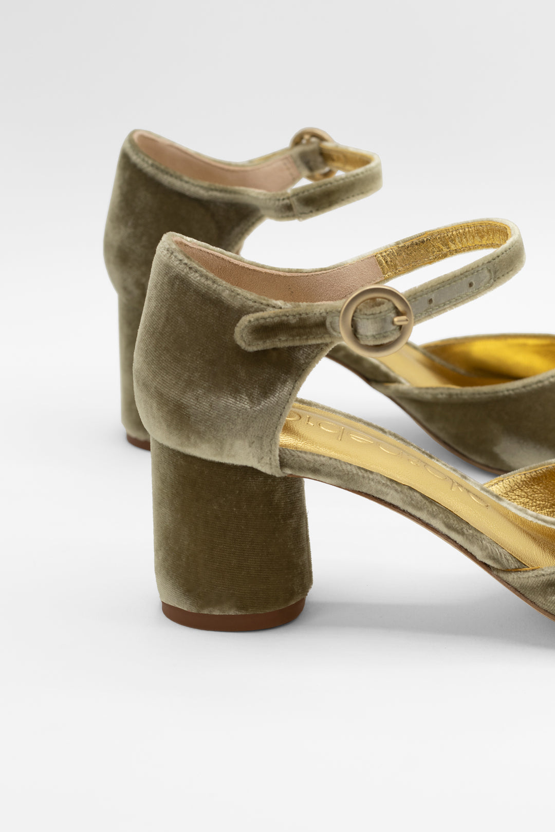 zapatos tacón bajo para cualquier ocasión