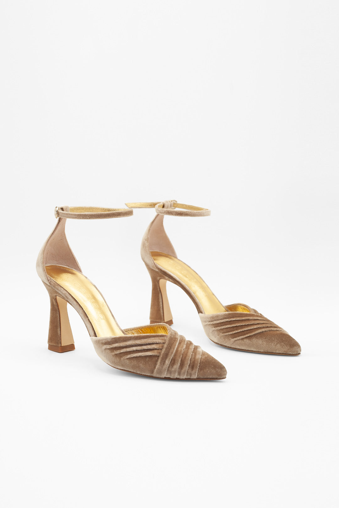 zapatos cerrados para novias