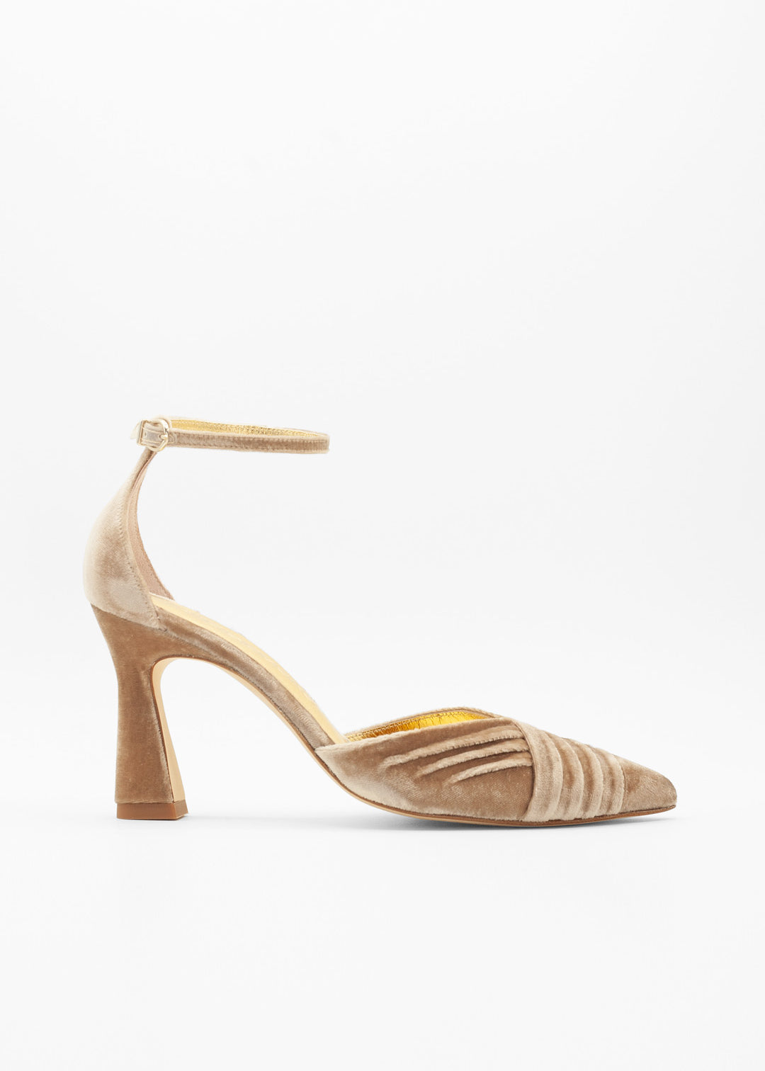 zapato de punta en terciopelo de seda marrón