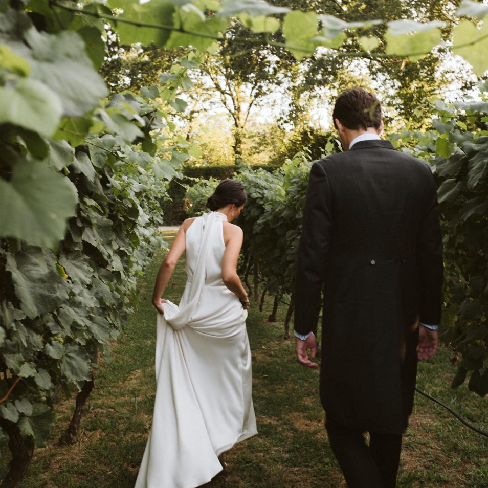 Boda campestre: ¿qué zapatos elegir según el terreno?