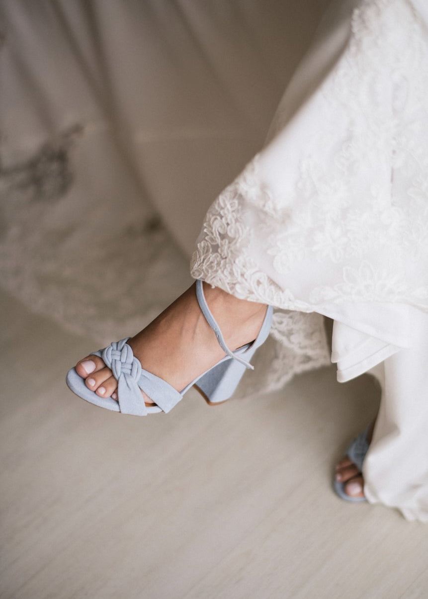 Los zapatos de la novia, ese “algo azul”.