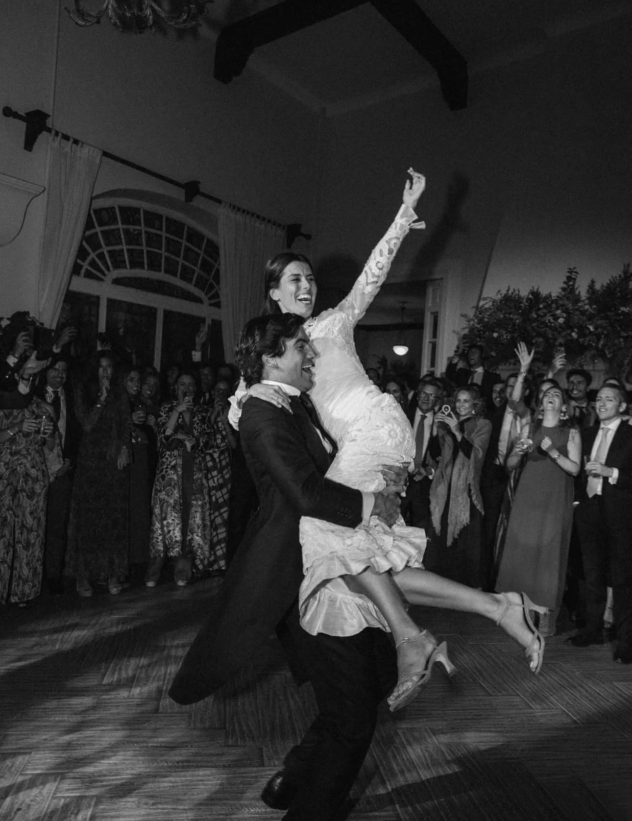 Qué tacón elegir según el tipo de boda