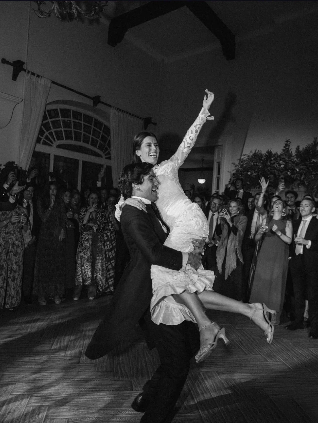 Qué tacón elegir según el tipo de boda