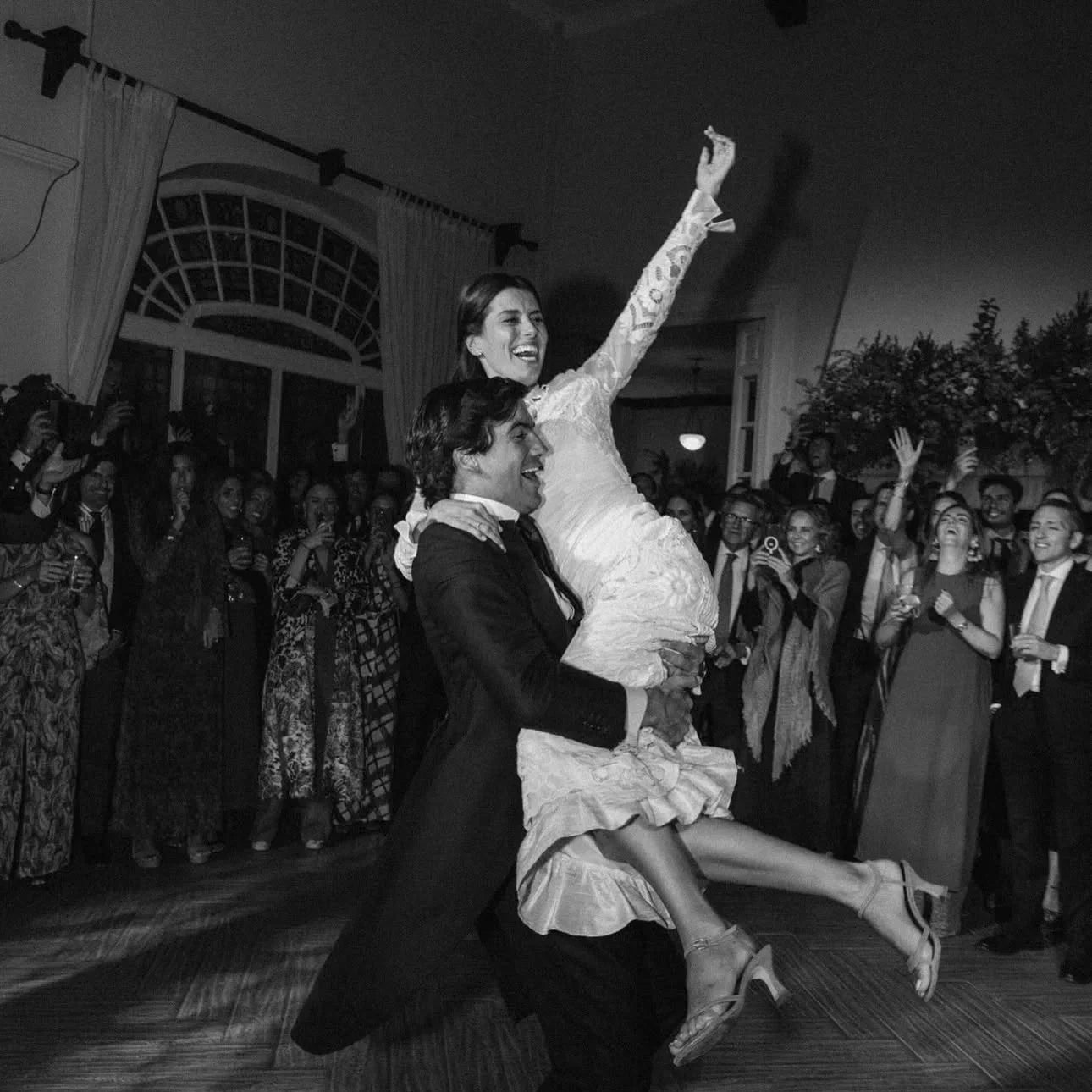 Qué tacón elegir según el tipo de boda