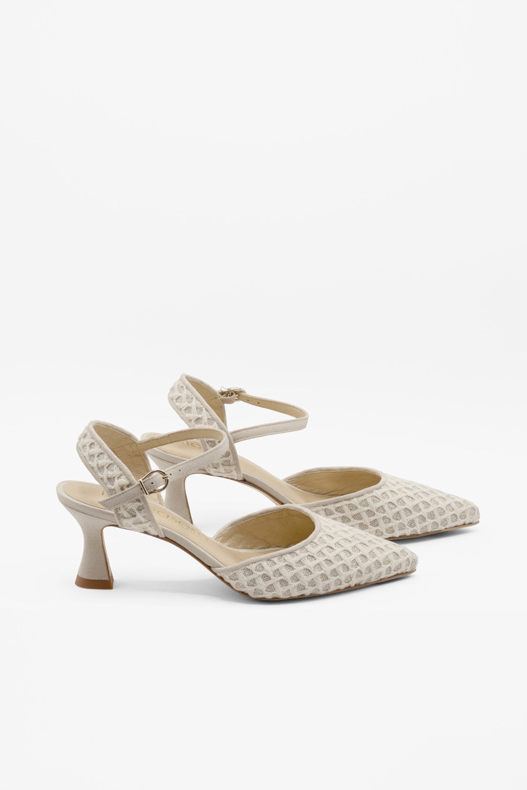 zapatos de tacón cómodo y fino para novias, madrinas e invitadas.